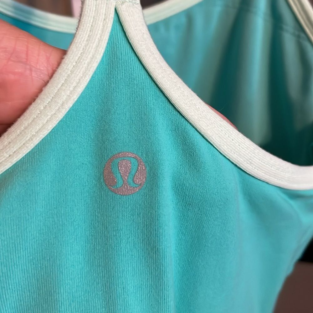 Lululemon Power Y Tank Sz 6 Bali Breeze Sea Mist Aqua Green Built in Bra 744 - Picture 3 of 4